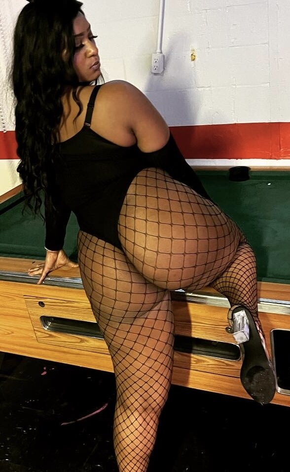 XXX Porn Photo of Nude yaralucki 5