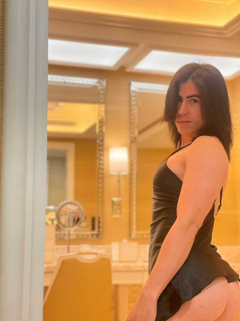 XXX Porn Photo of Nude emilycolte 3