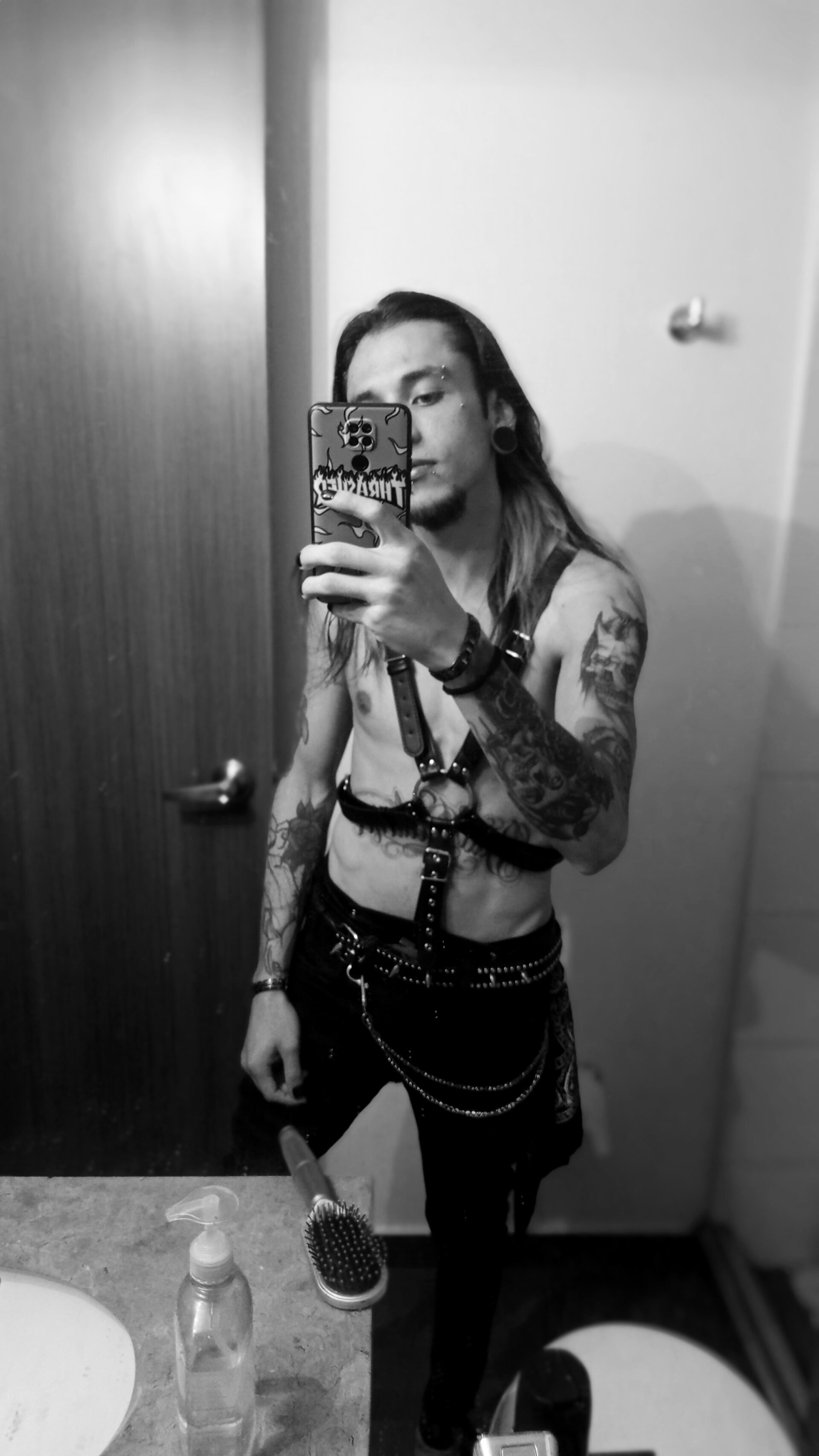 XXX Porn Photo of Nude davidroses420 4