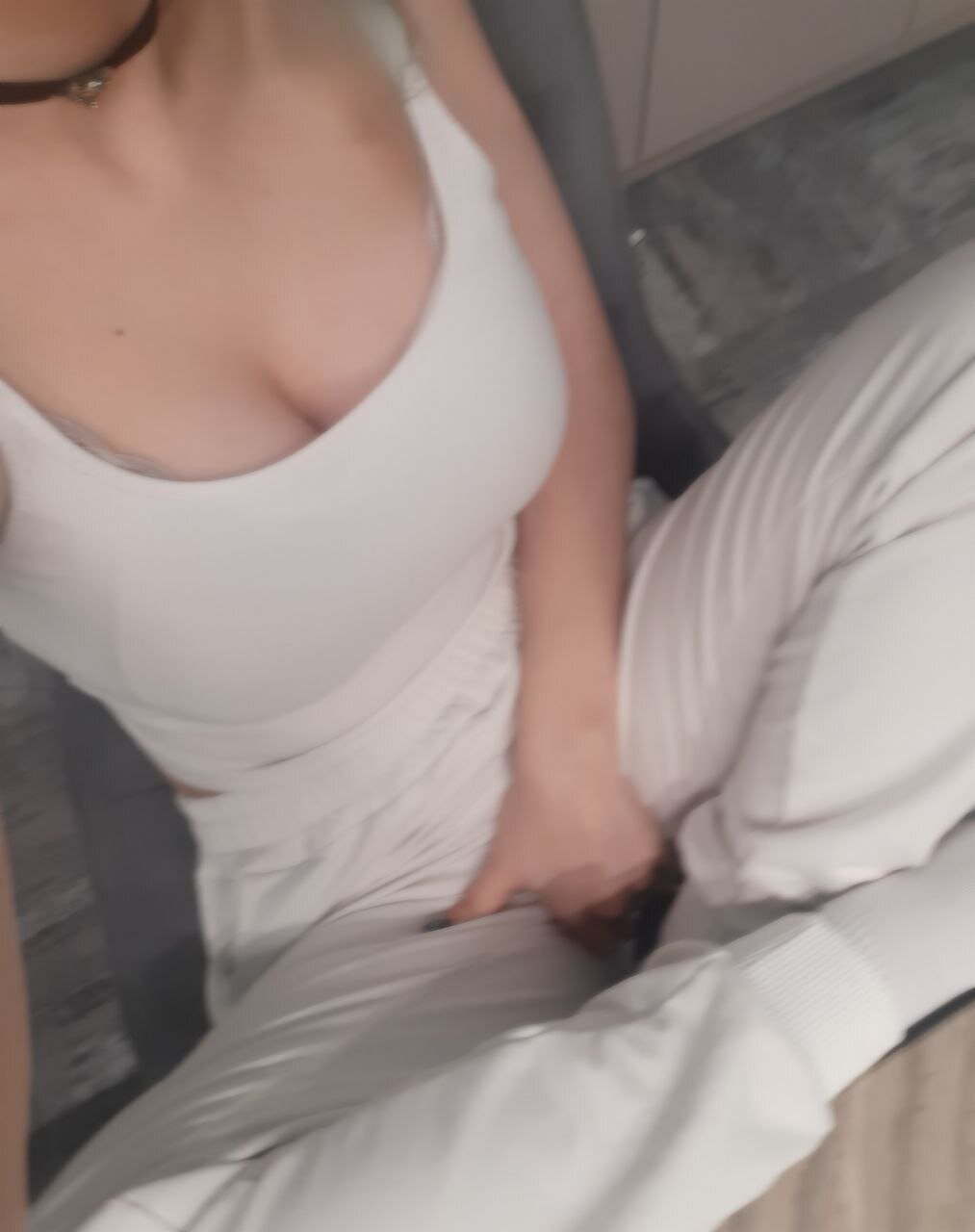 XXX Porn Photo of Nude Moon_foxes 16