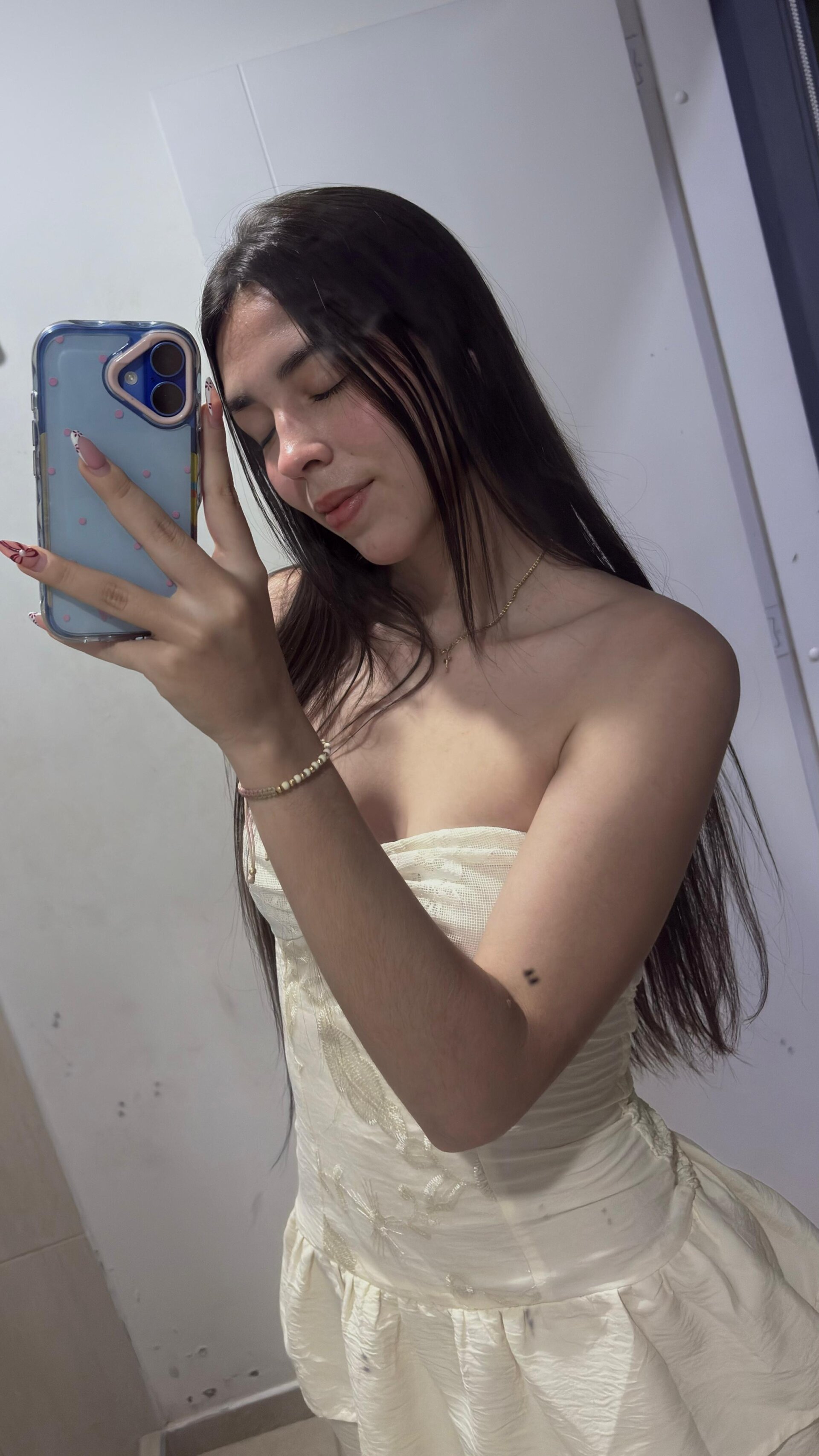 XXX Porn Photo of Nude Paradisee_girls 1