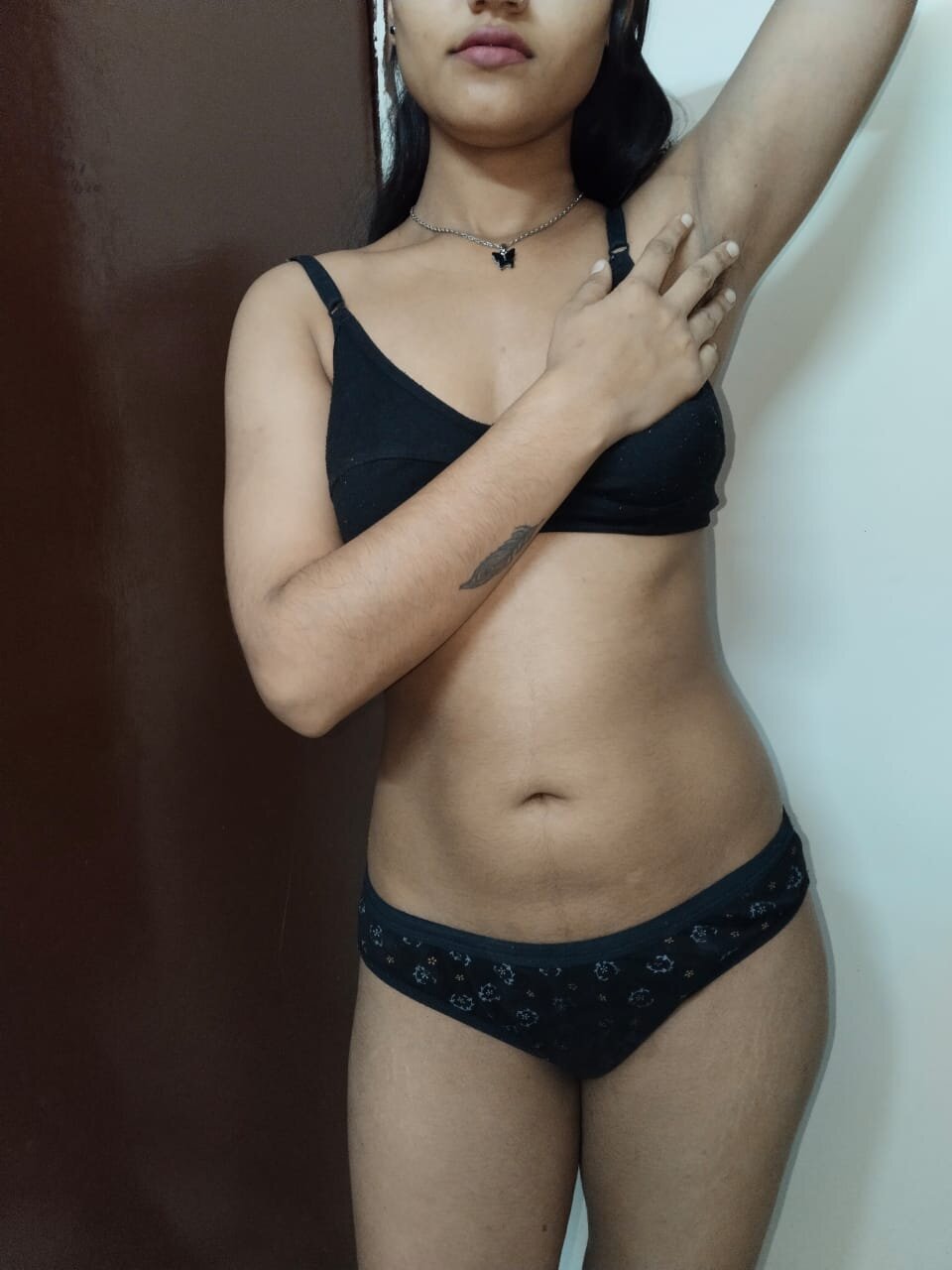 XXX Porn Photo of Nude Glowing__queen 2