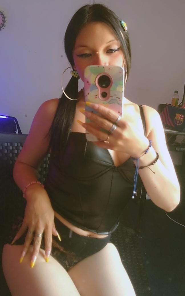 XXX Porn Photo of Nude montthbluee 57