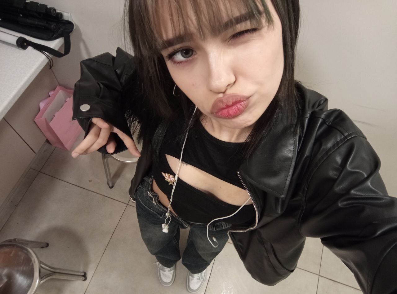XXX Porn Photo of Nude AyanamiFa 4