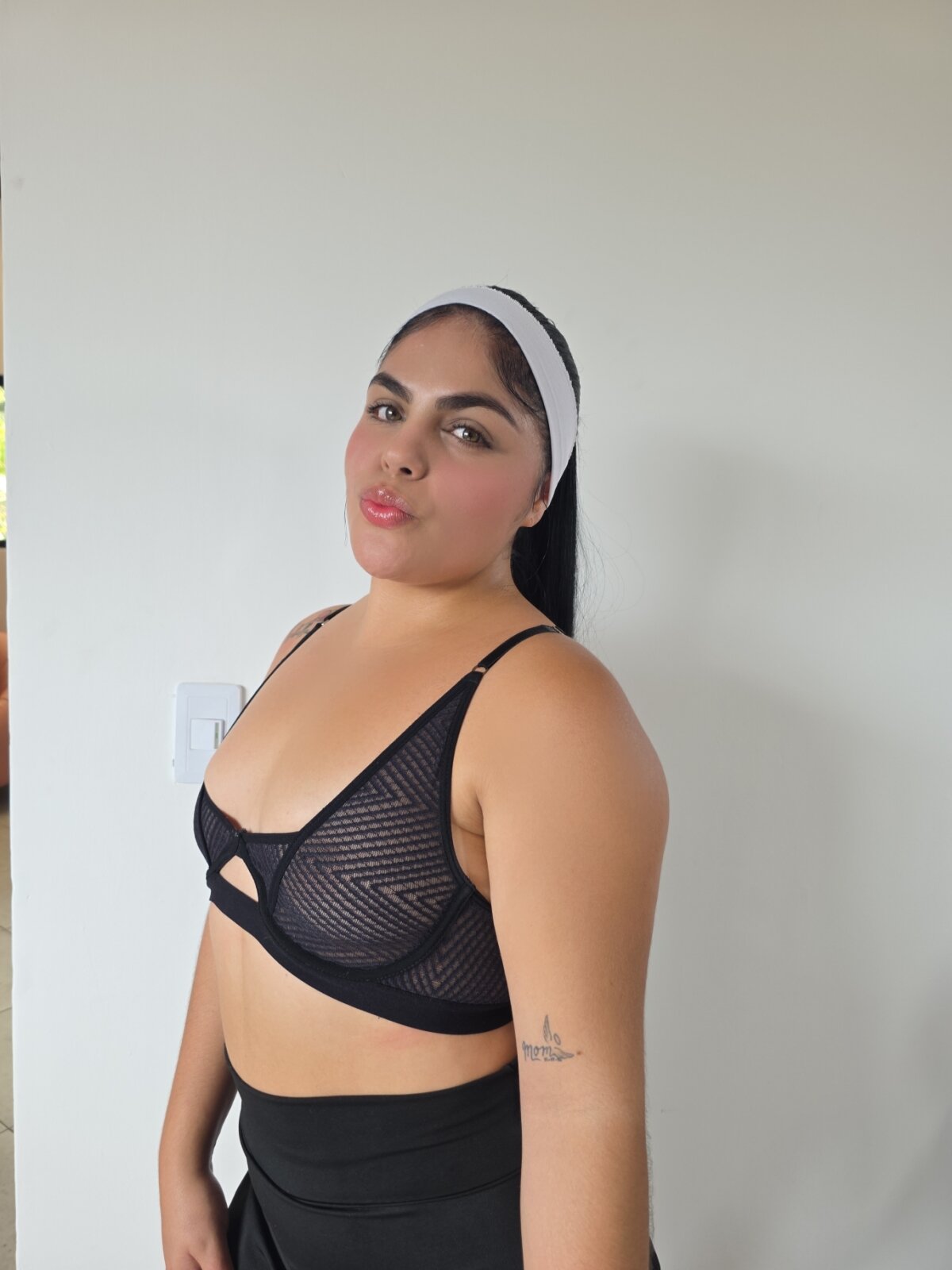 XXX Porn Photo of Nude Adinafore 2