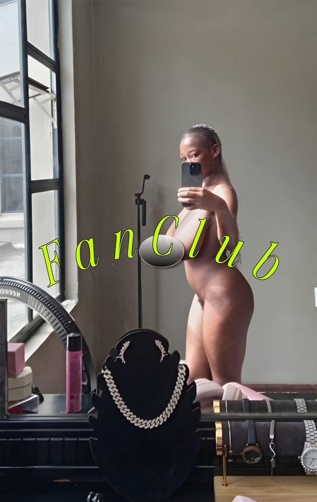 XXX Porn Photo of Nude ChocolateDarkQueen 2