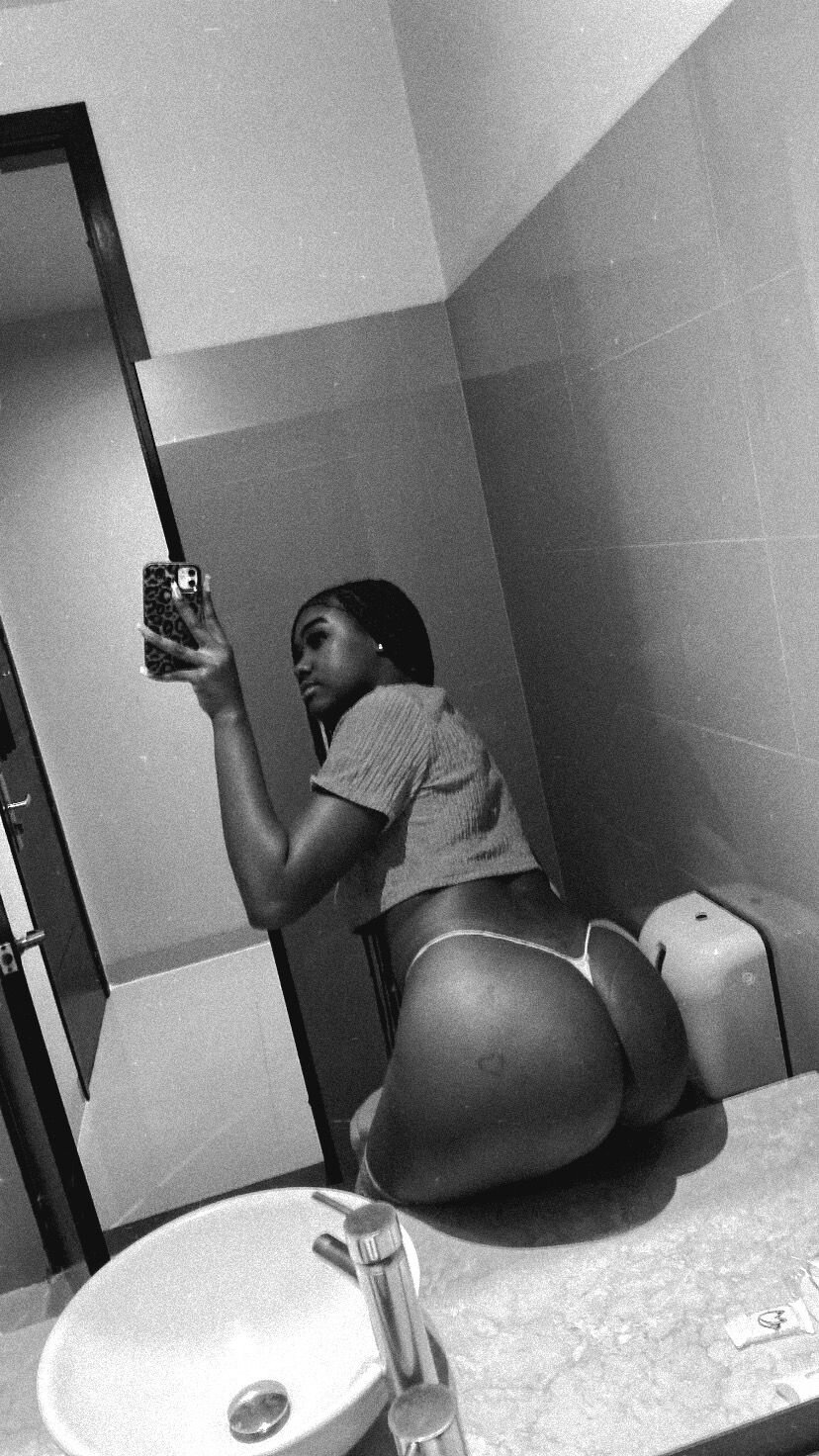 XXX Porn Photo of Nude wendyCastro 2