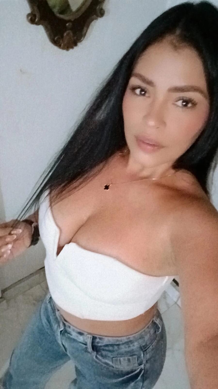 XXX Porn Photo of Nude Elia_sm 6