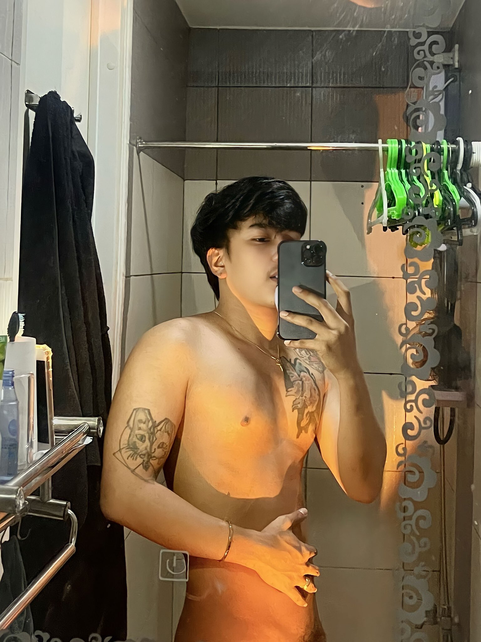 XXX Porn Photo of Nude hotechomoreno 4