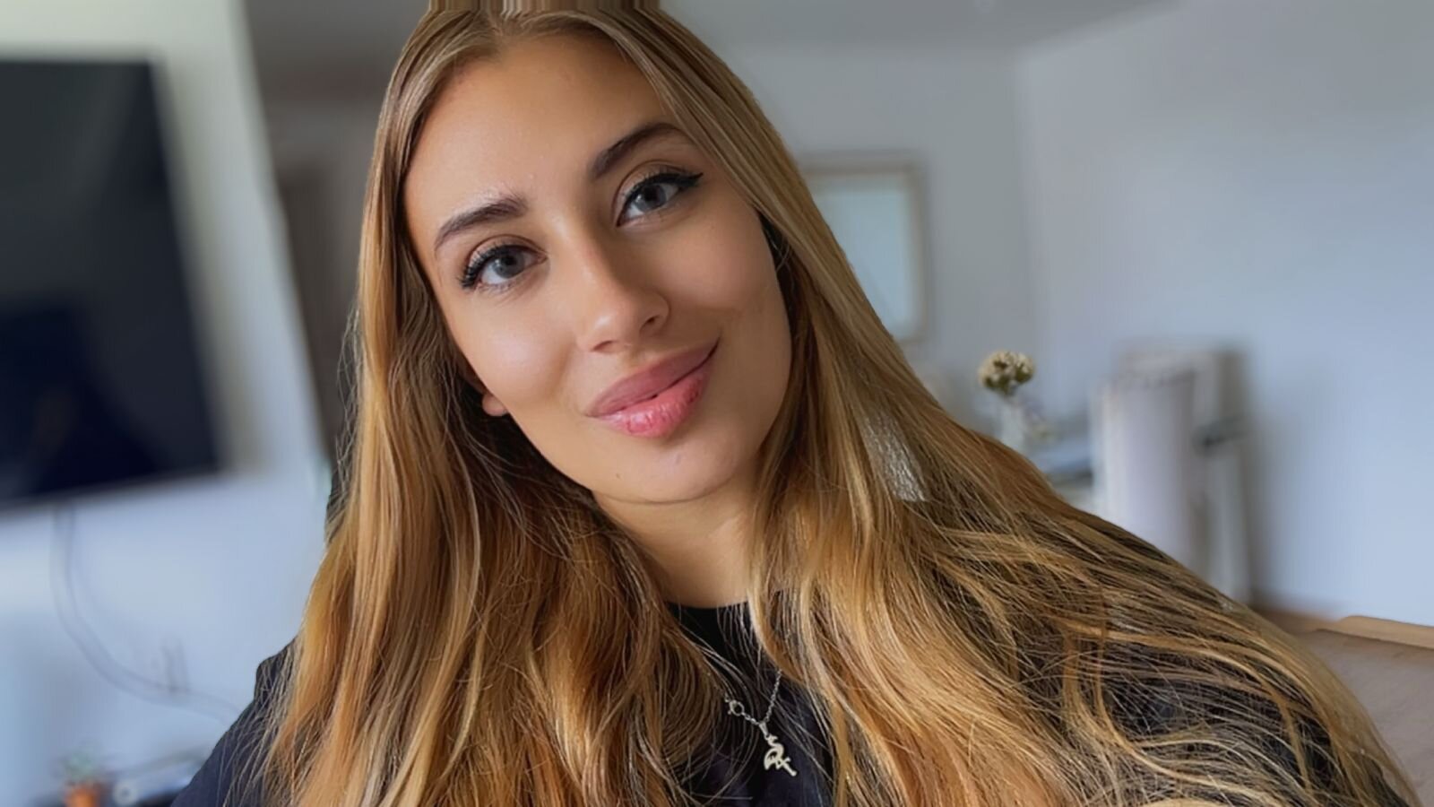 XXX Porn Photo of Nude Megumi_Ivanov 11