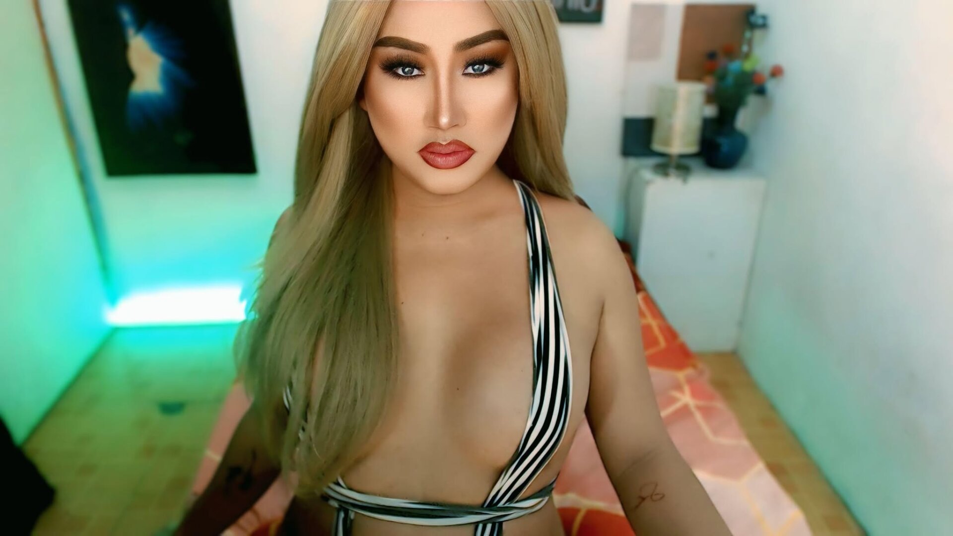 XXX Porn Photo of Nude GODDESSxBELLA 1