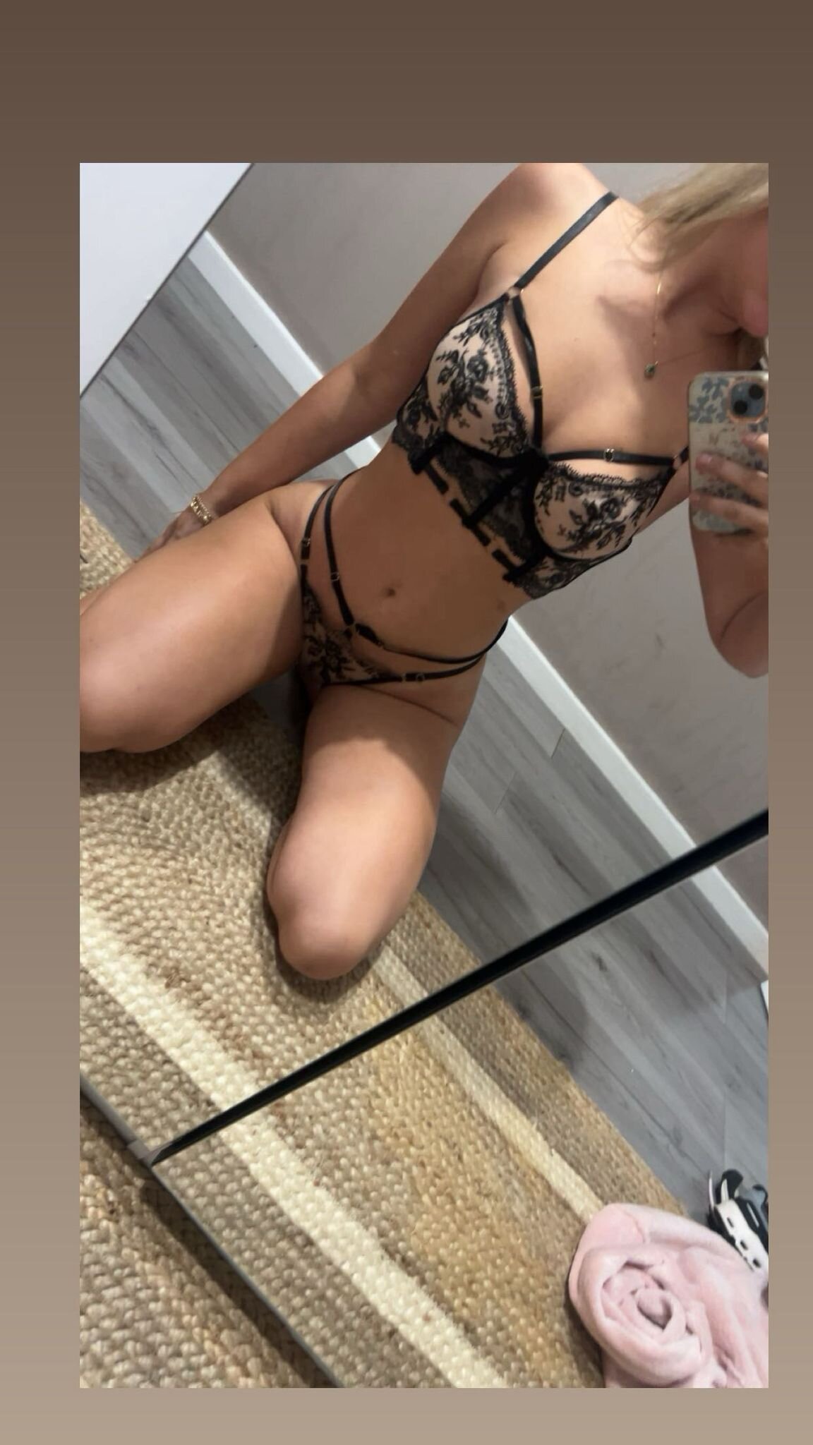 XXX Porn Photo of Nude BadBet_ 6