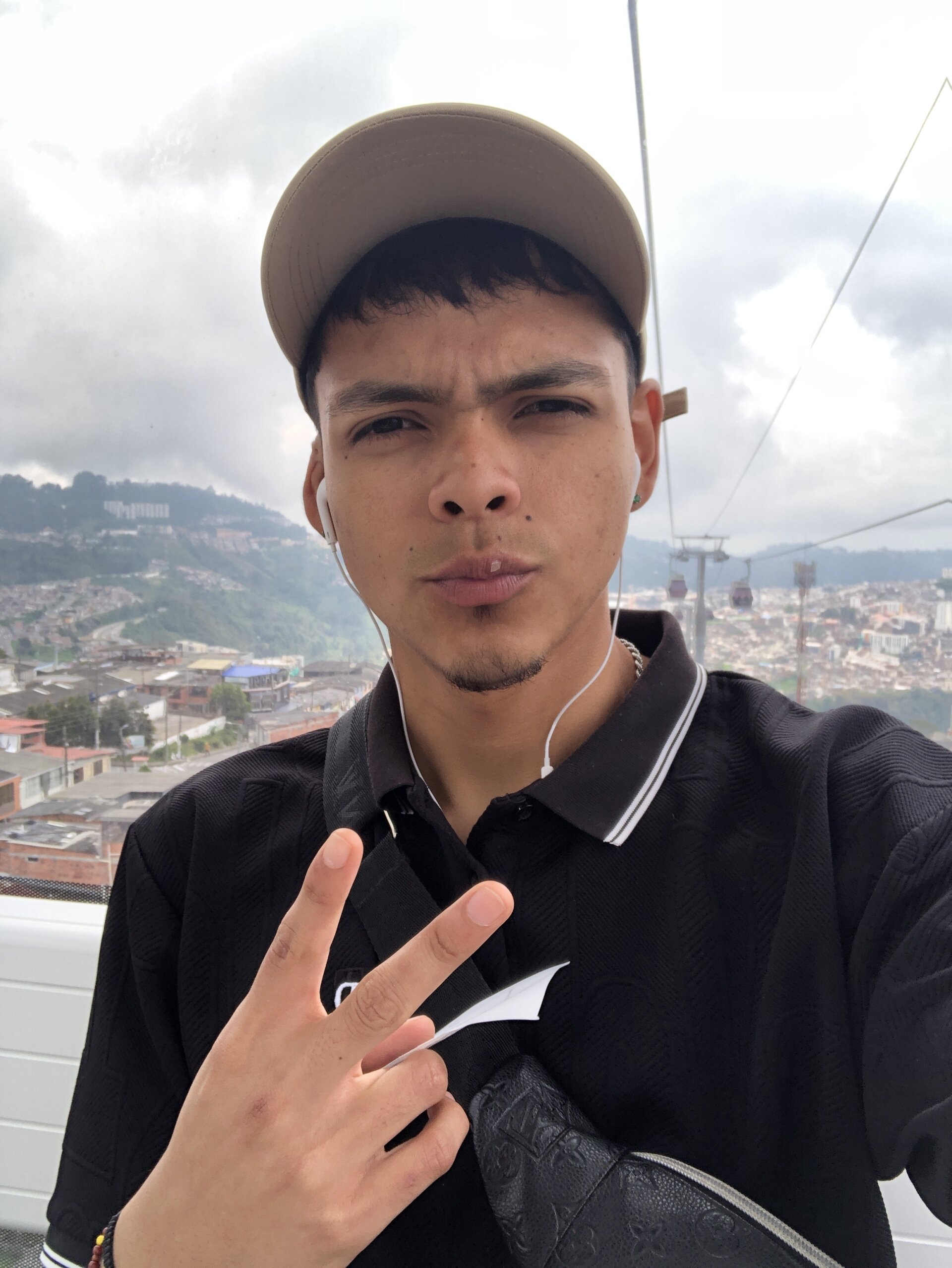 XXX Porn Photo of Nude Andres0_o 13