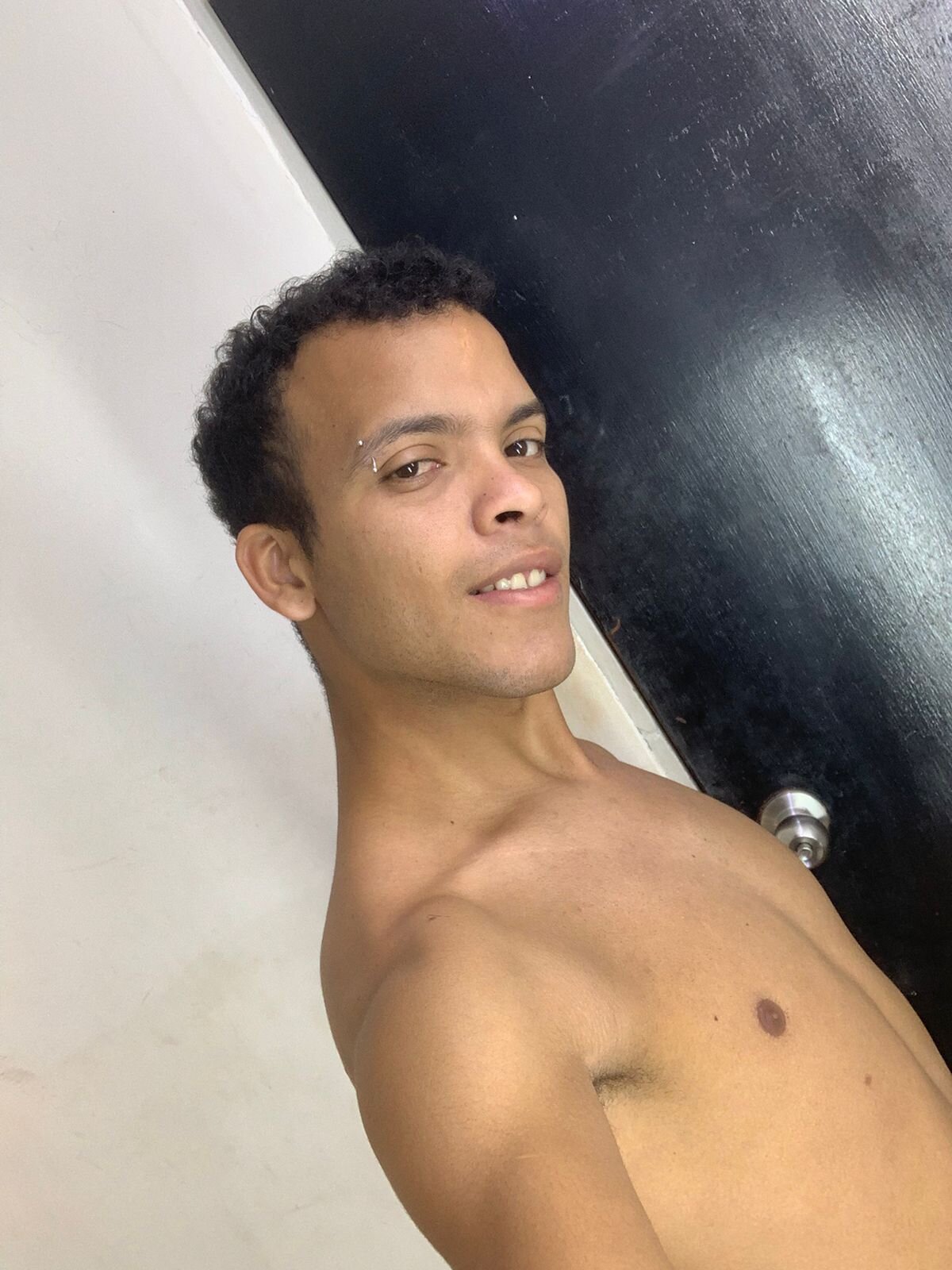 XXX Porn Photo of Nude WilThePasive 6