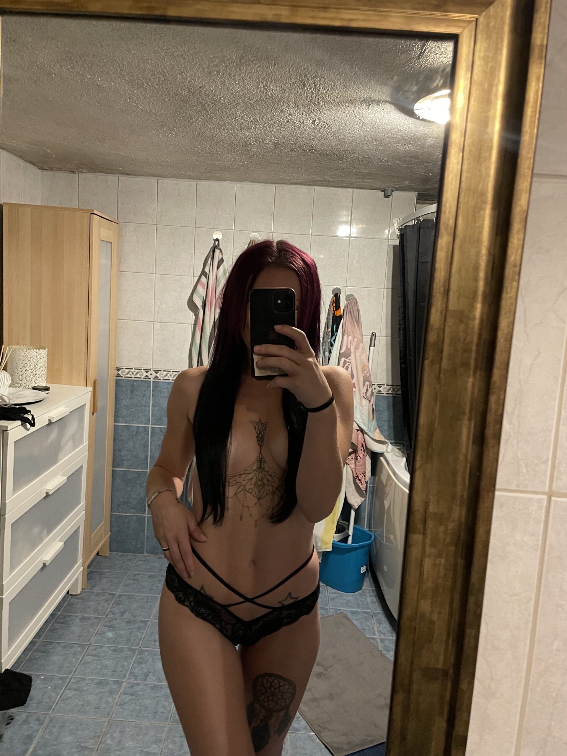 XXX Porn Photo of Nude littleemogirl 1