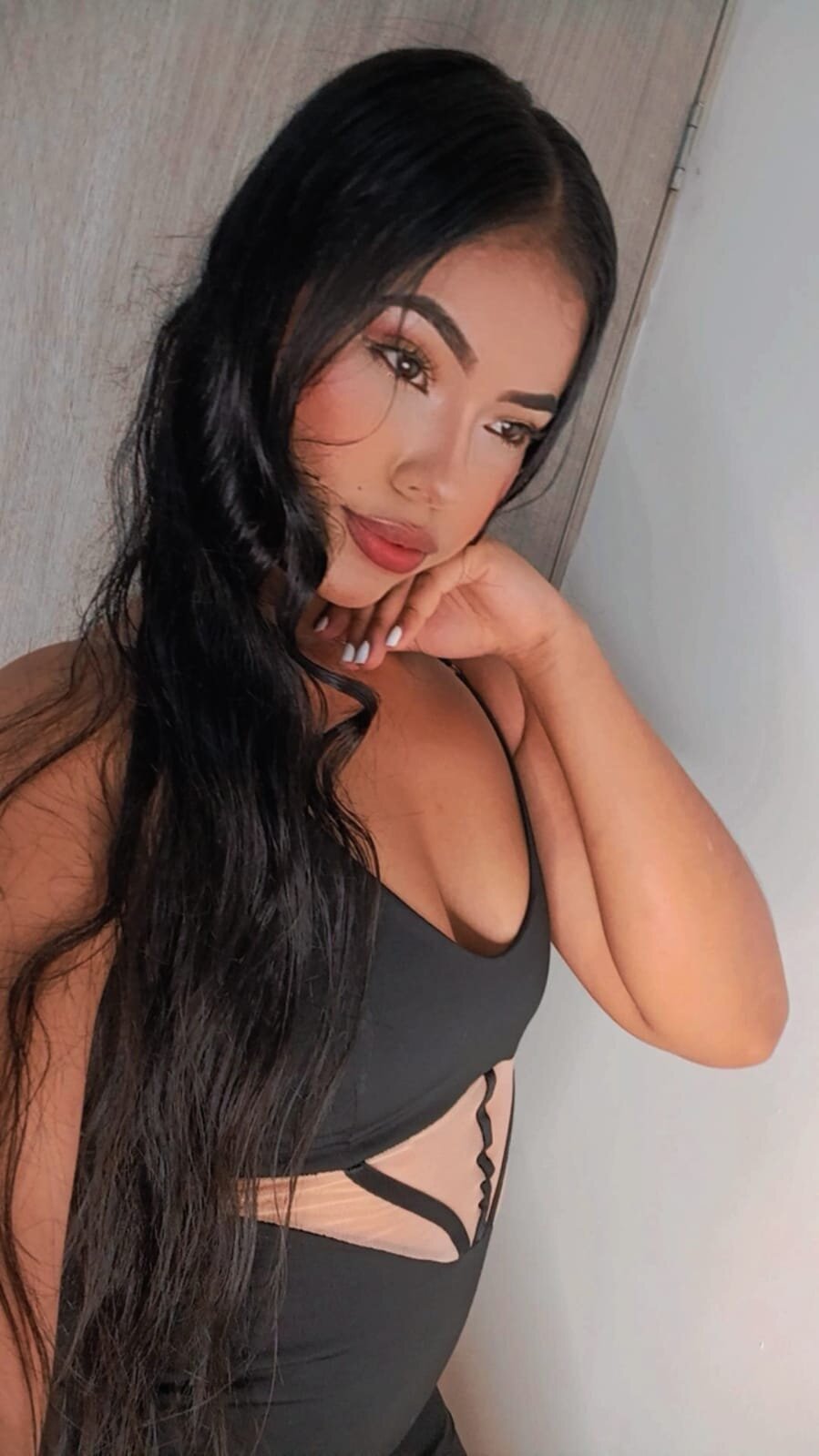 XXX Porn Photo of Nude kendall_queen__ 4