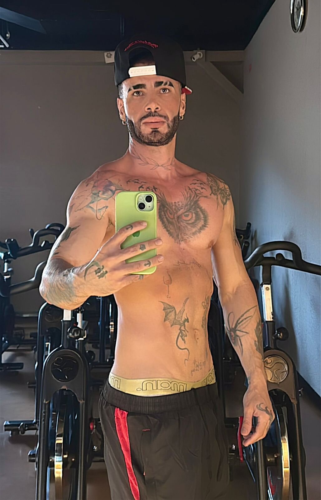 XXX Porn Photo of Nude Darwin_Horny 5