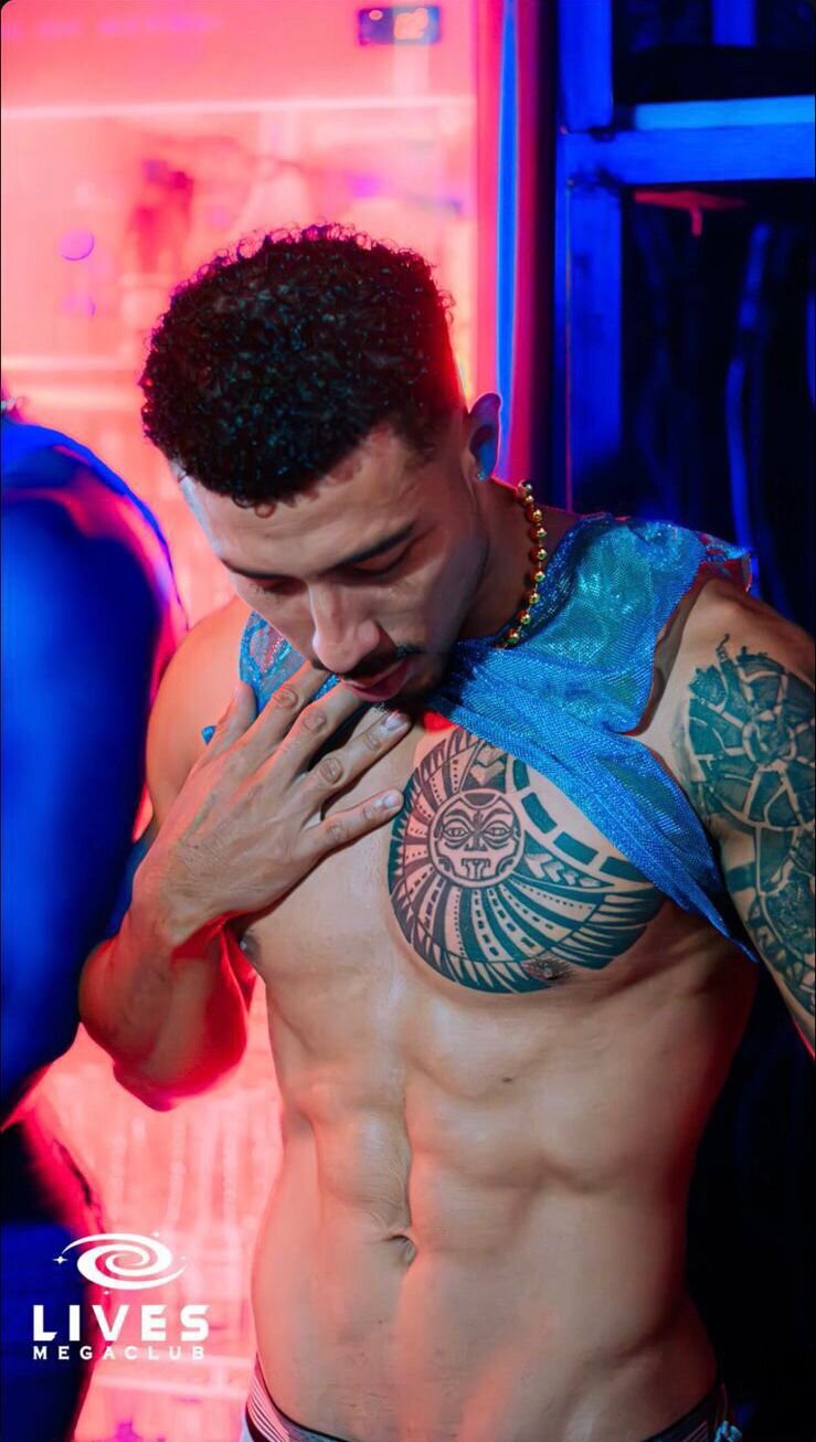 XXX Porn Photo of Nude Owenferrara 2