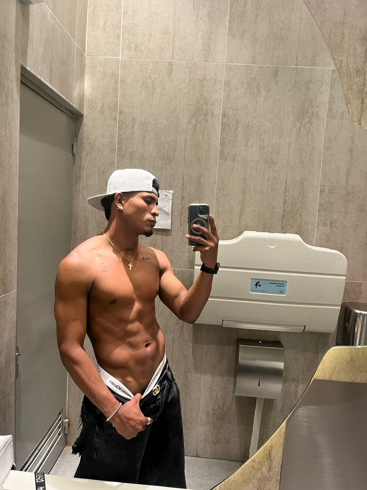 XXX Porn Photo of Nude Sebas_Backwood 5
