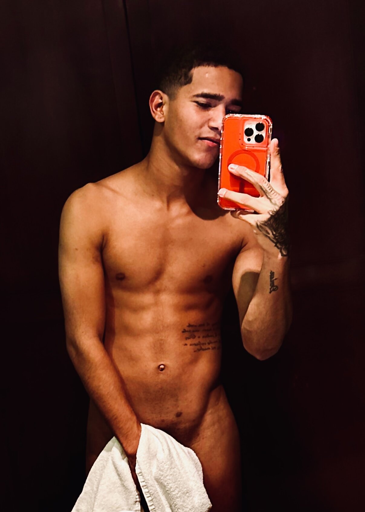 XXX Porn Photo of Nude thonnymoreno 1