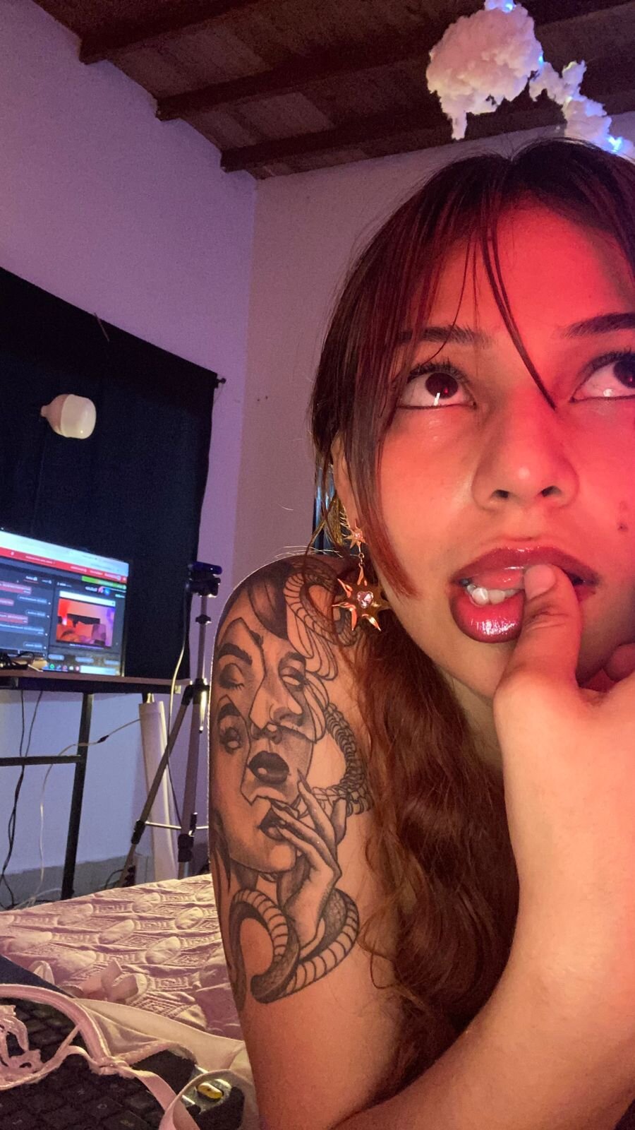 XXX Porn Photo of Nude selenejamesss 2