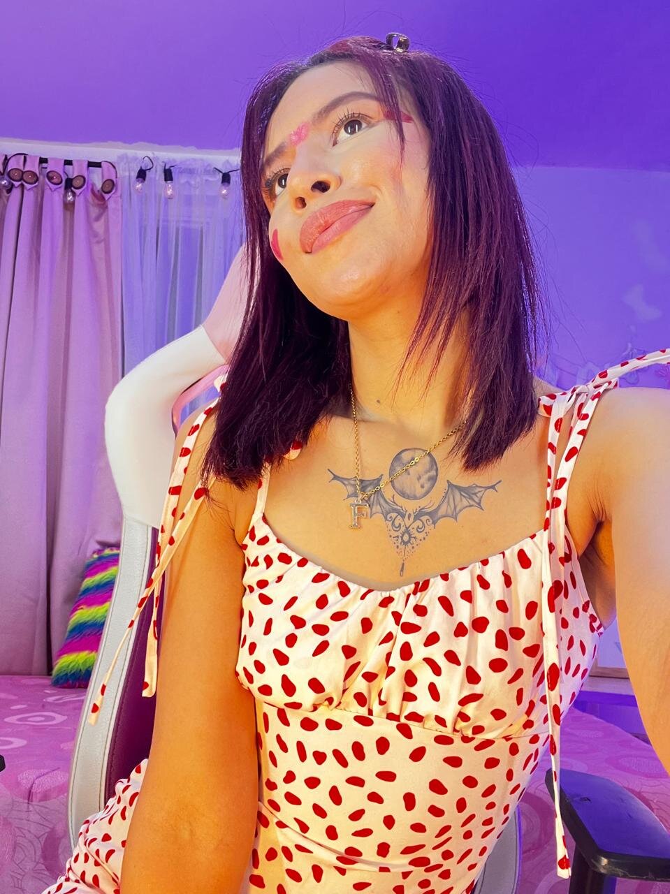XXX Porn Photo of Nude Keitty_fox27 23