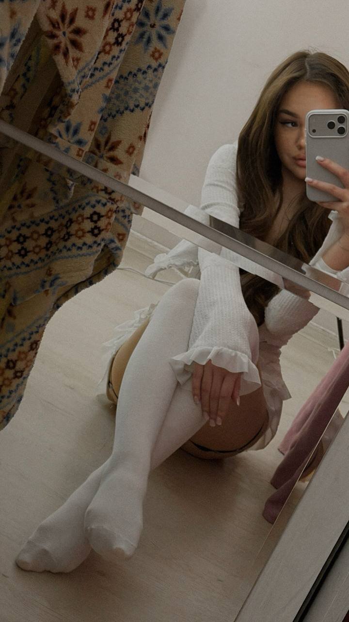 XXX Porn Photo of Nude AmeliaRosie 5
