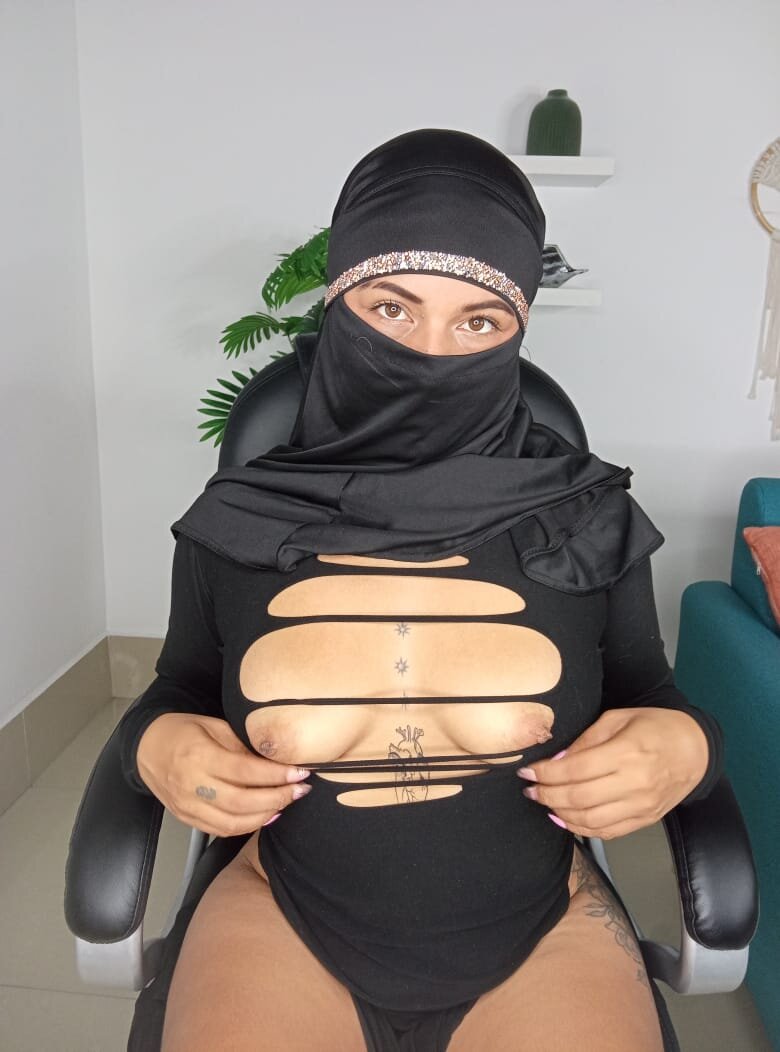 XXX Porn Photo of Nude zali_mahamed 13