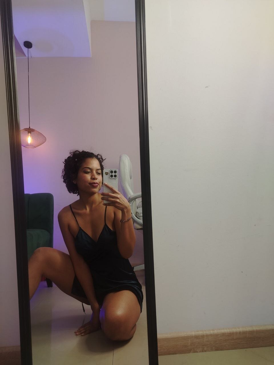 XXX Porn Photo of Nude Sarah_Savagee 2