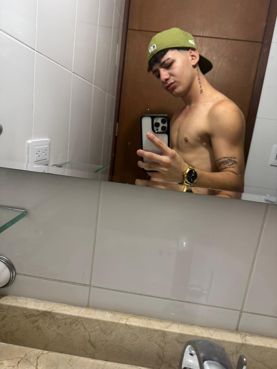 XXX Porn Photo of Nude Angel_boyx 3