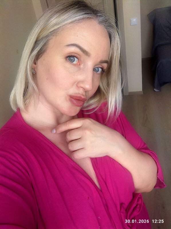 XXX Porn Photo of Nude MonikaFoxys 9