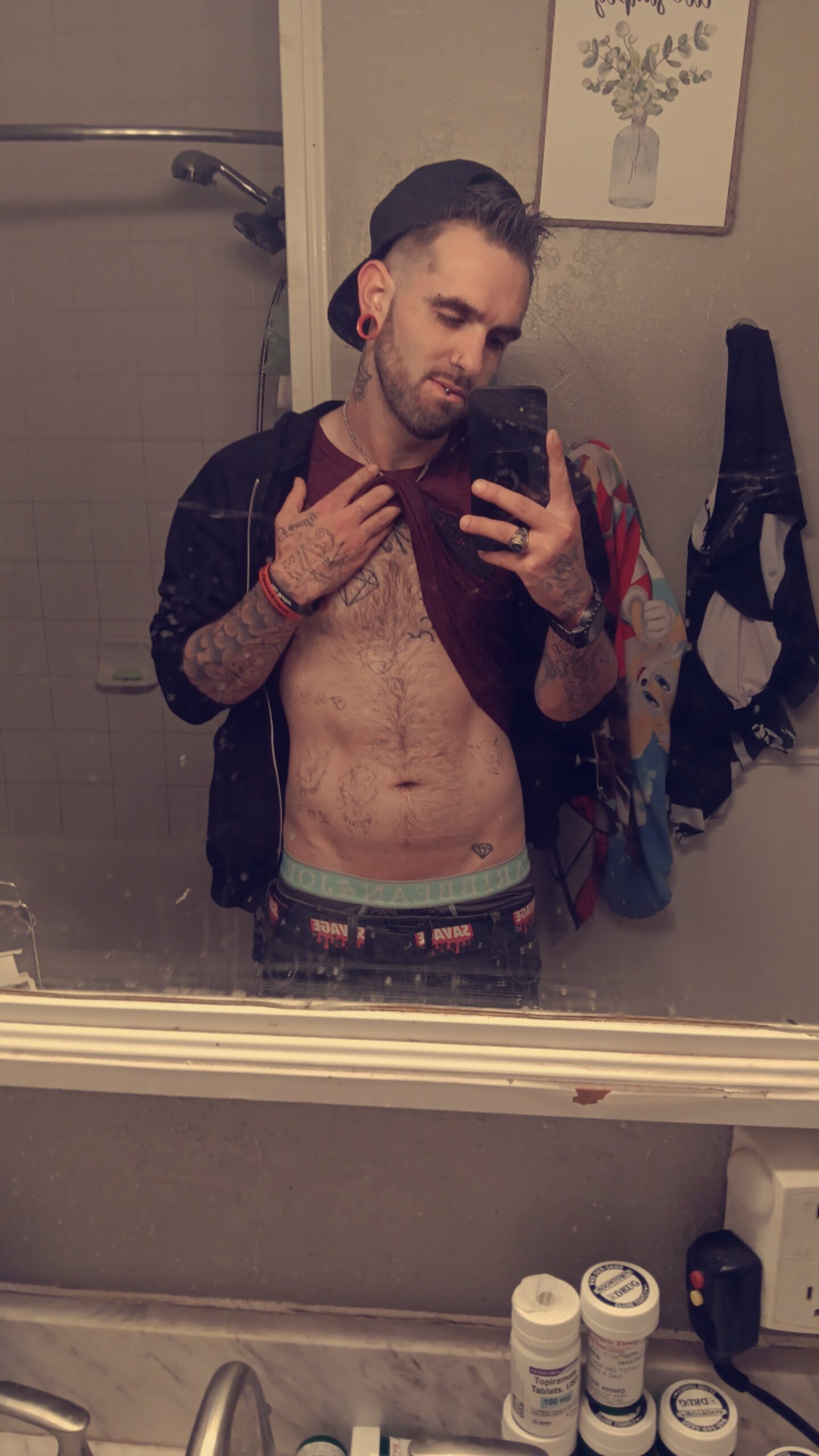 XXX Porn Photo of Nude BigDickWhiteBoy699 1