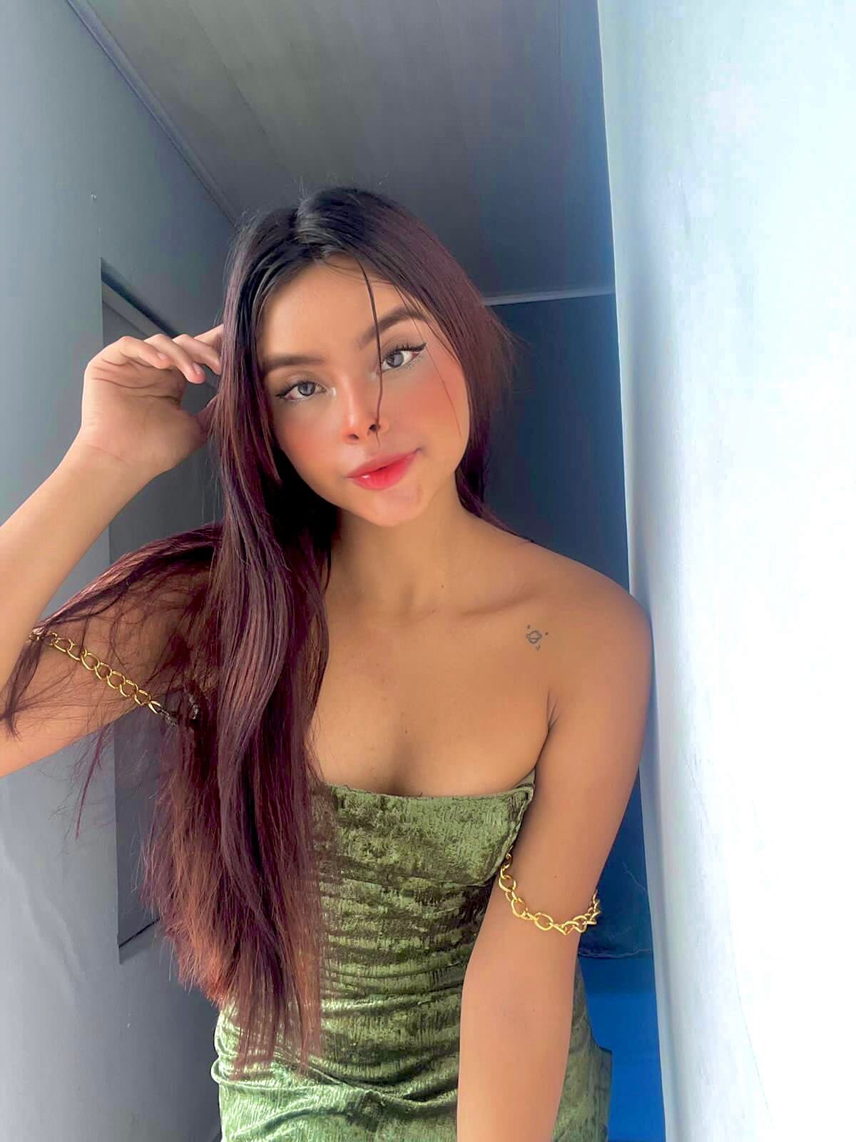 XXX Porn Photo of Nude Madeline_Foxxxy 3