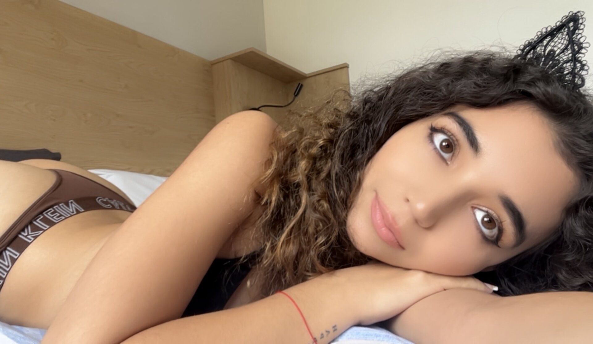 XXX Porn Photo of Nude callmerossie 19