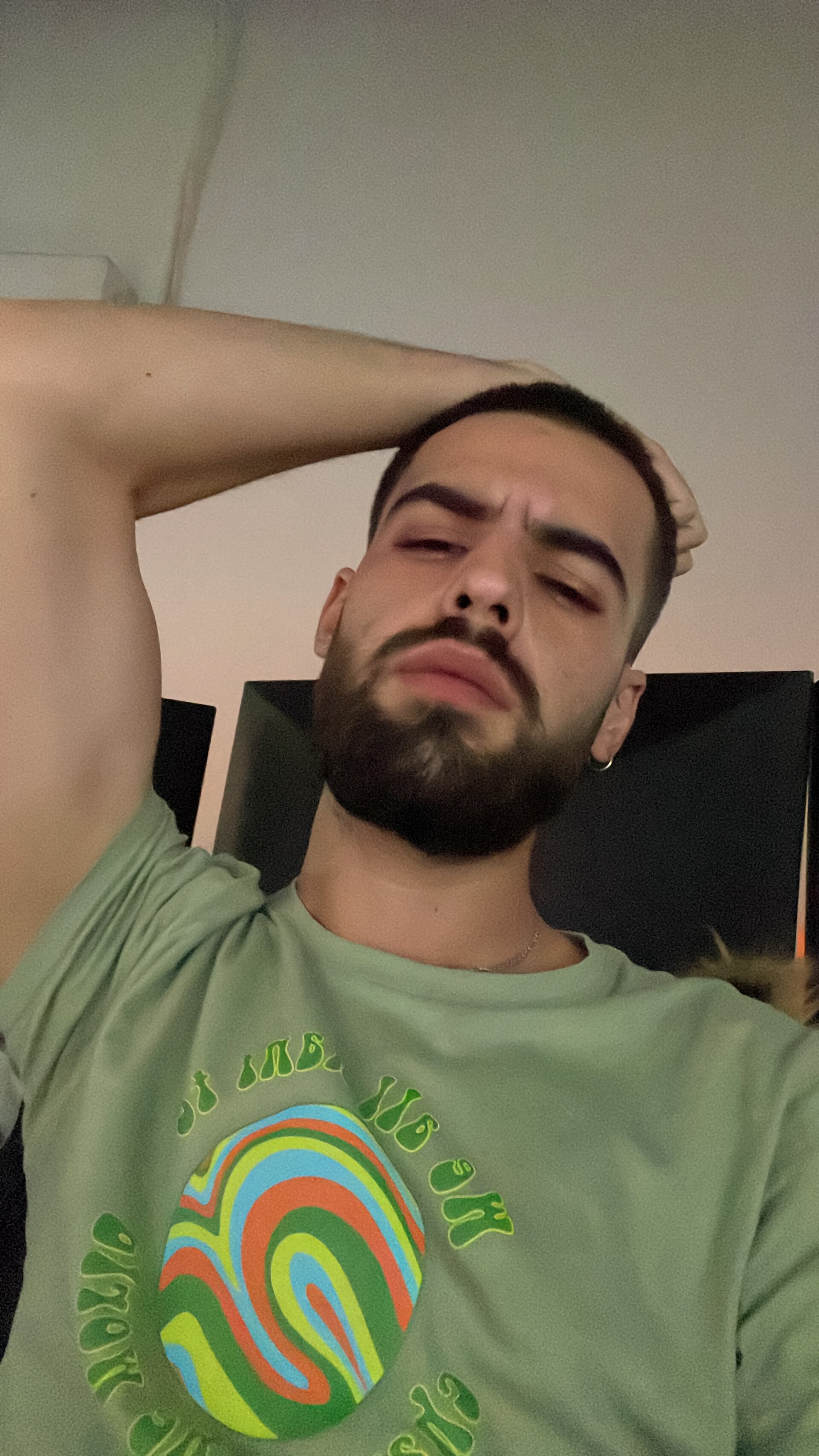 XXX Porn Photo of Nude HairyRobxxx 4