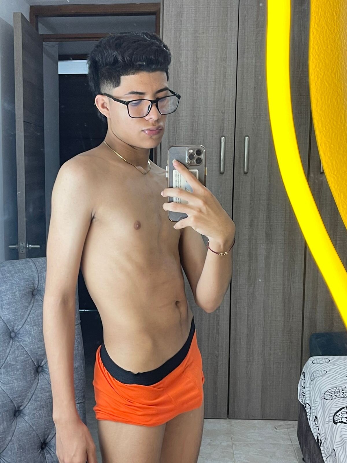 XXX Porn Photo of Nude Mark_Lam05 5