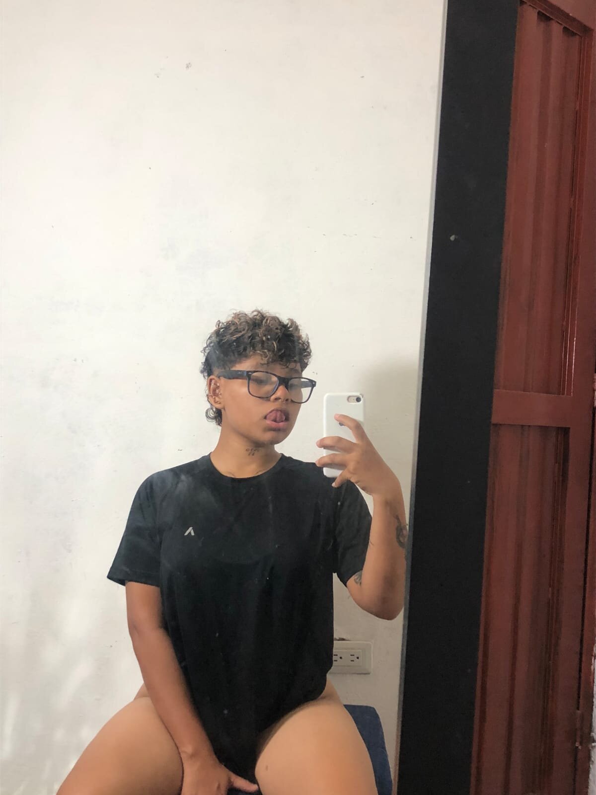 XXX Porn Photo of Nude scarletfox__3 1