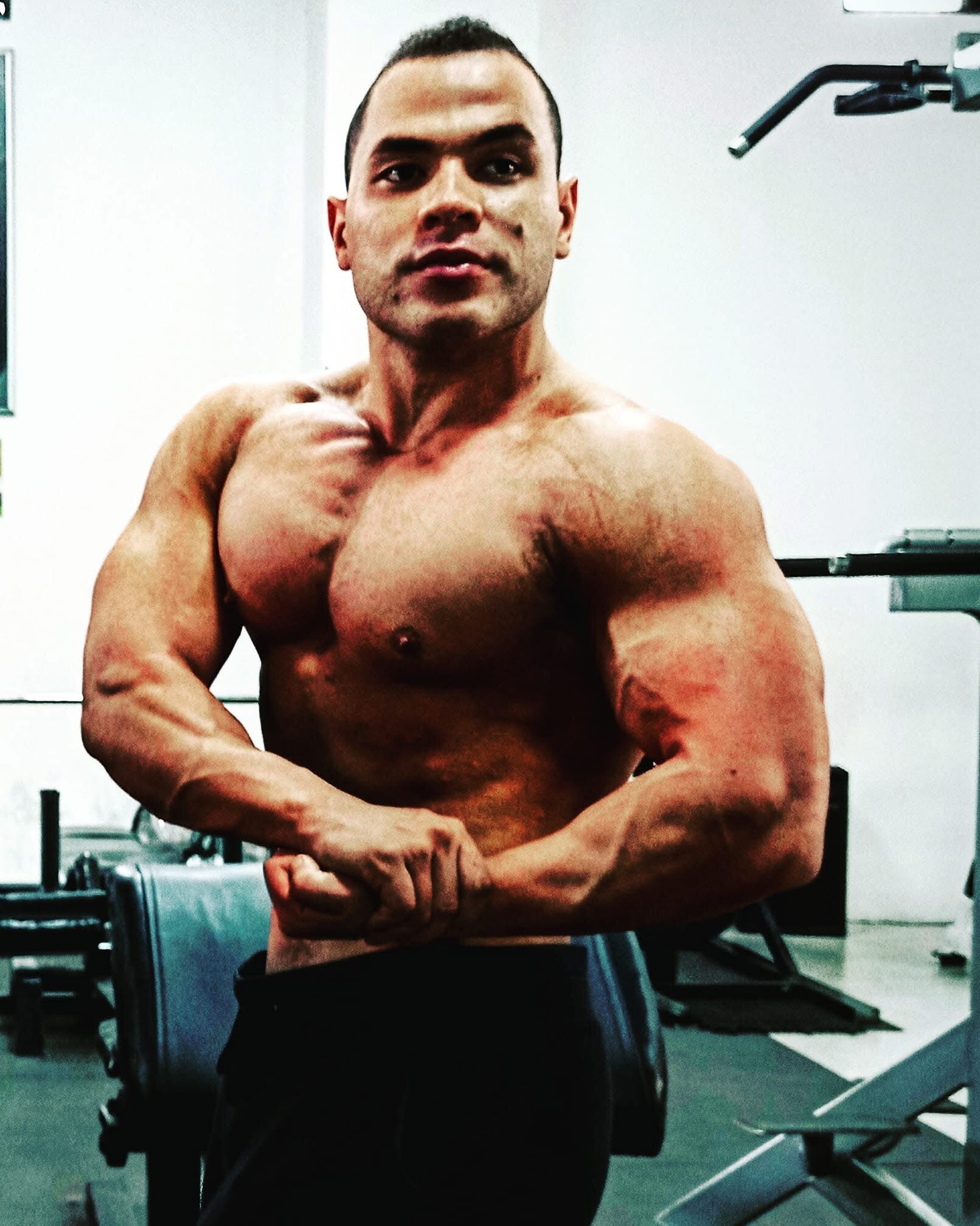 XXX Porn Photo of Nude neron_XXL 4
