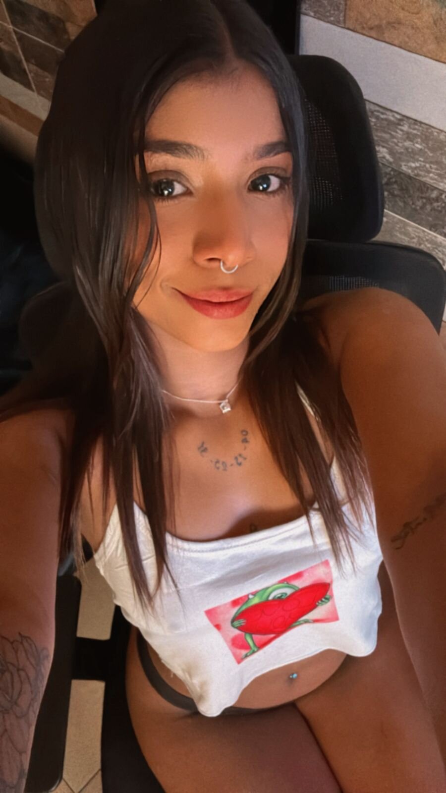 XXX Porn Photo of Nude Divinee_Cloe 1