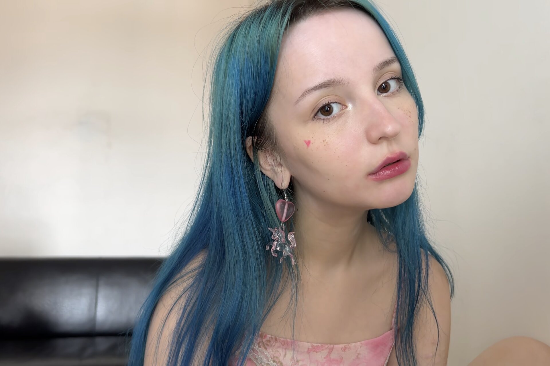 XXX Porn Photo of Nude bumble_bee 2