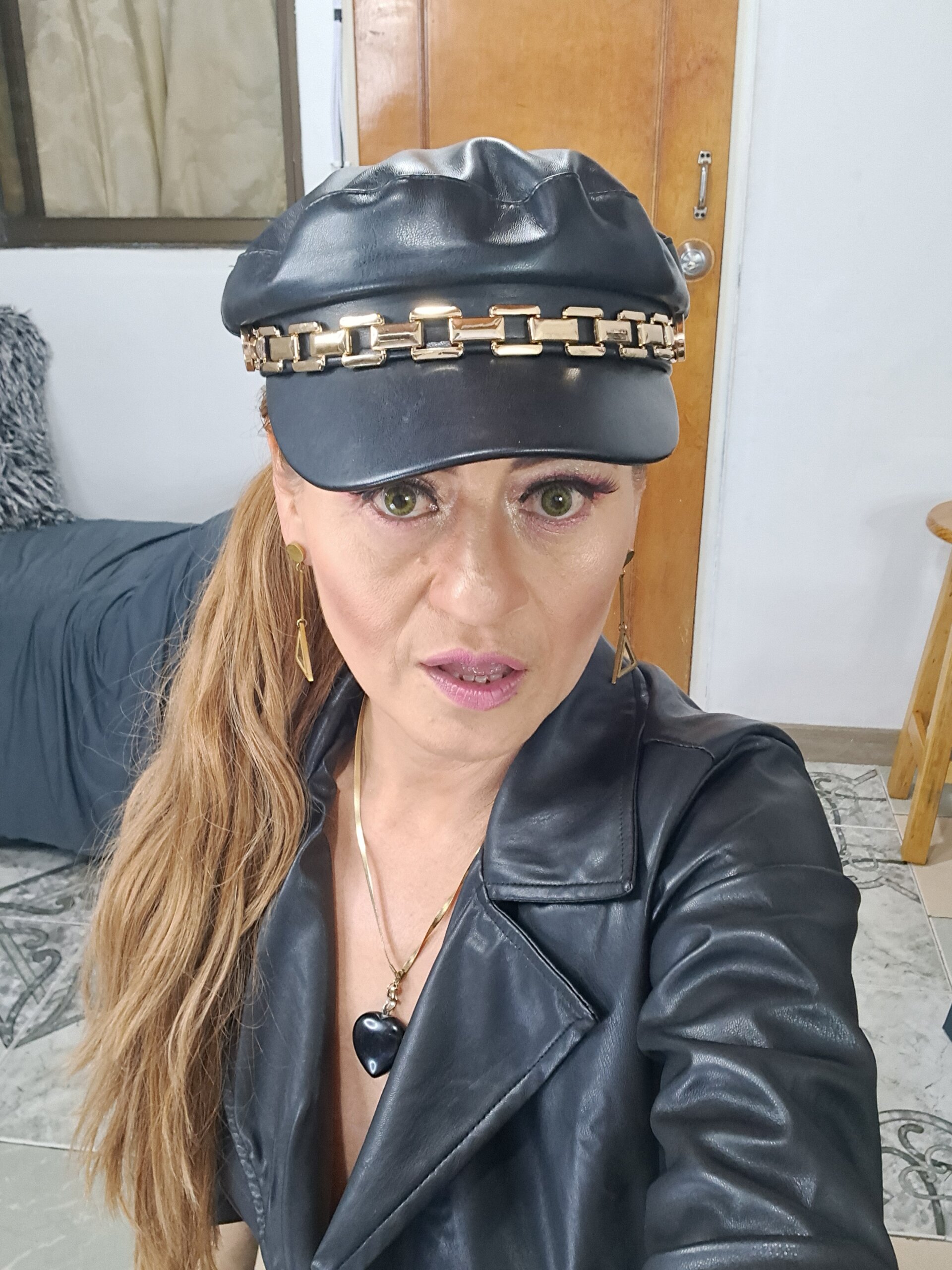 XXX Porn Photo of Nude magenta_maturr 201