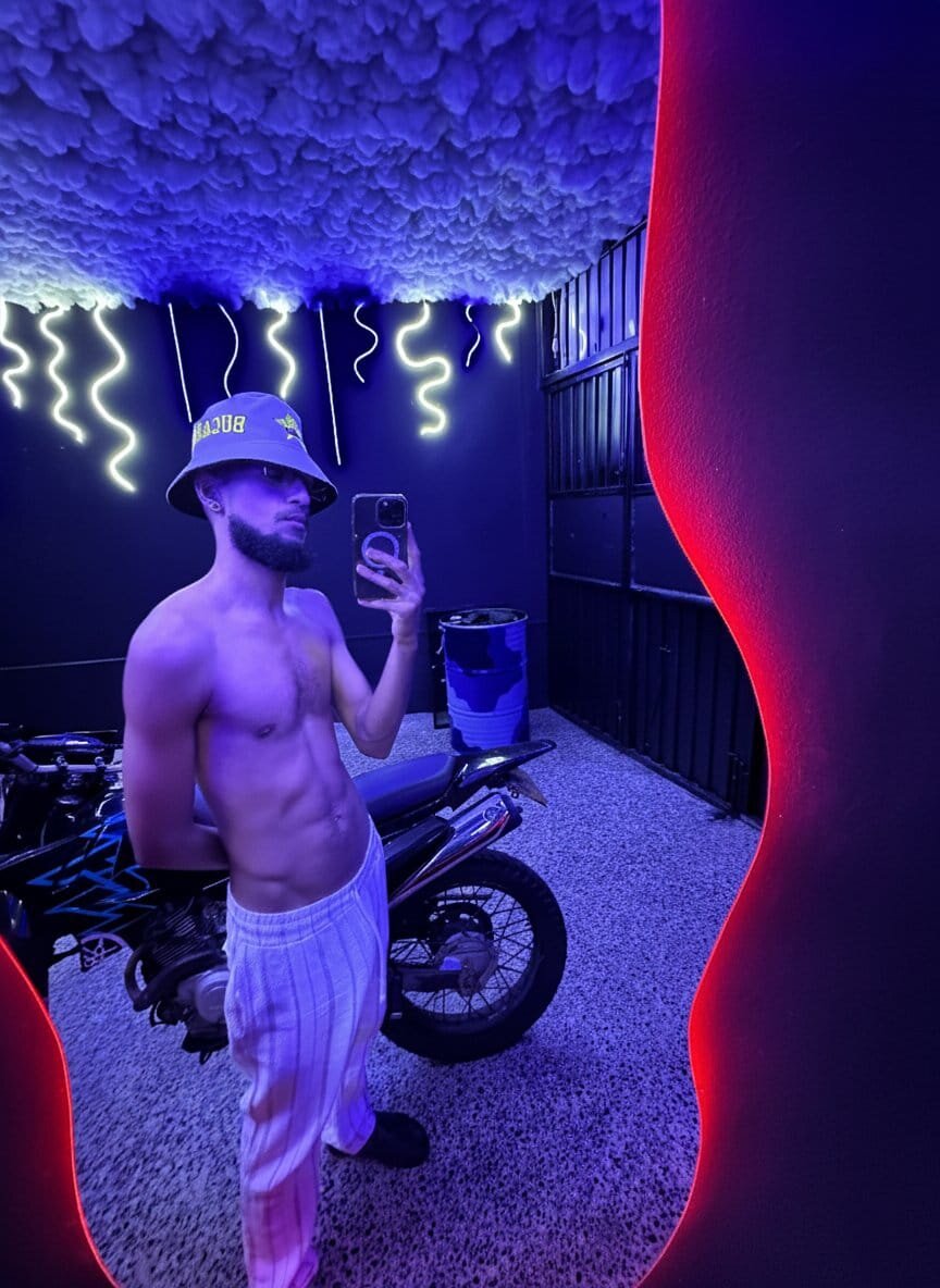 XXX Porn Photo of Nude Alex_Royce_ 3