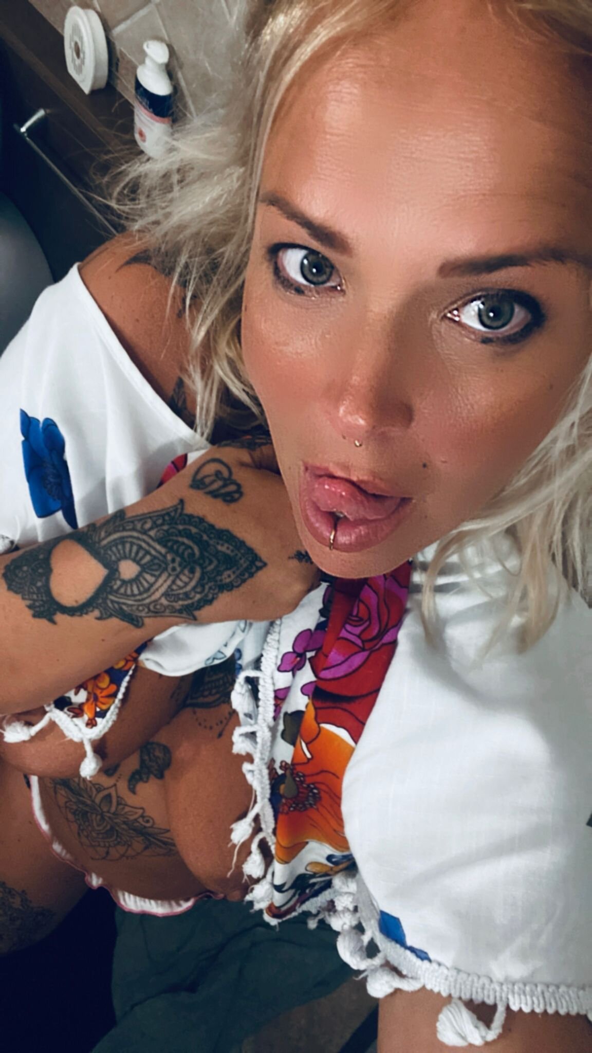 XXX Porn Photo of Nude blondy40 4