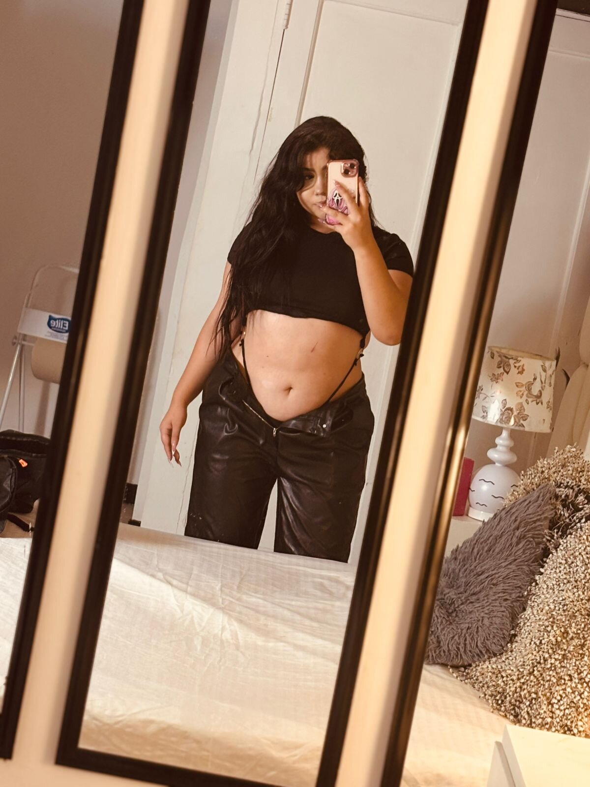 XXX Porn Photo of Nude ValuFooster 29