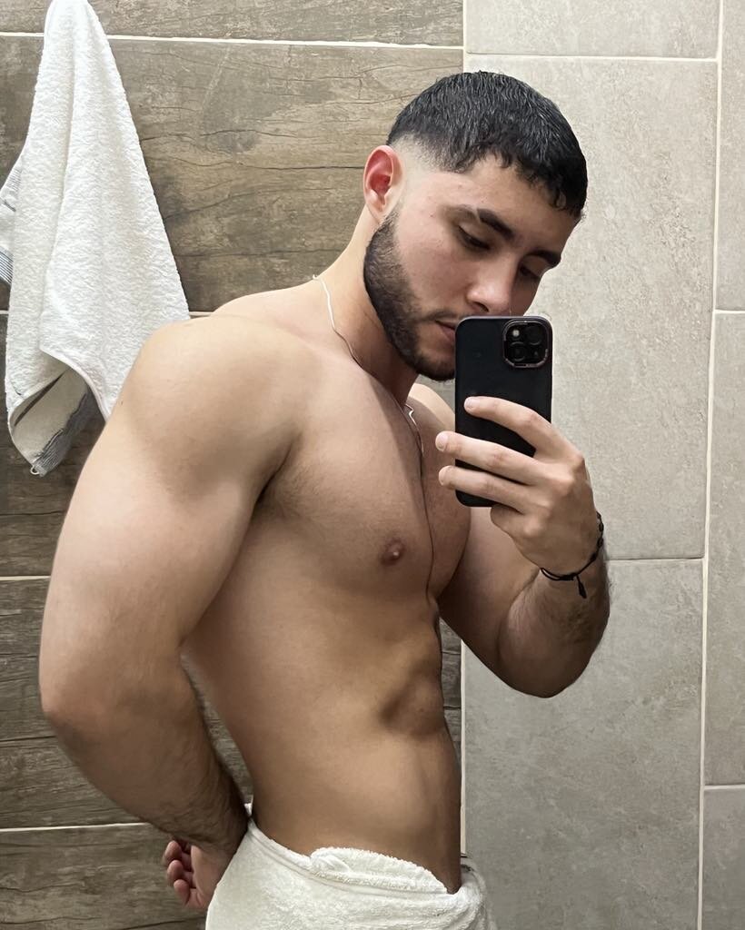 XXX Porn Photo of Nude bryan_mugn 2