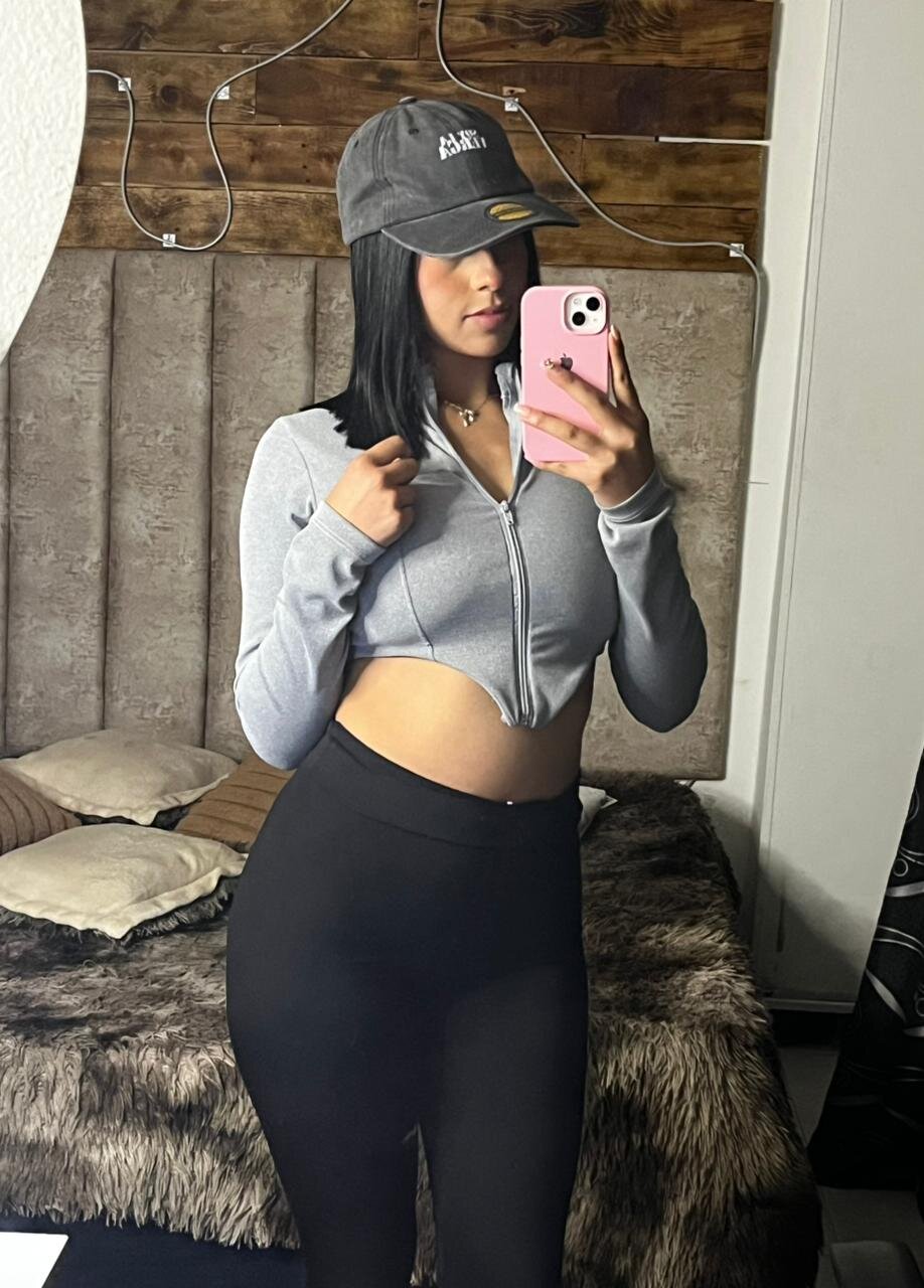 XXX Porn Photo of Nude Giselle_Rossi_ 3