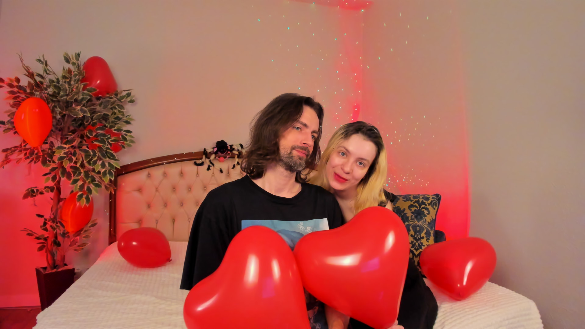 XXX Porn Photo of Nude VerhinizCouple 28