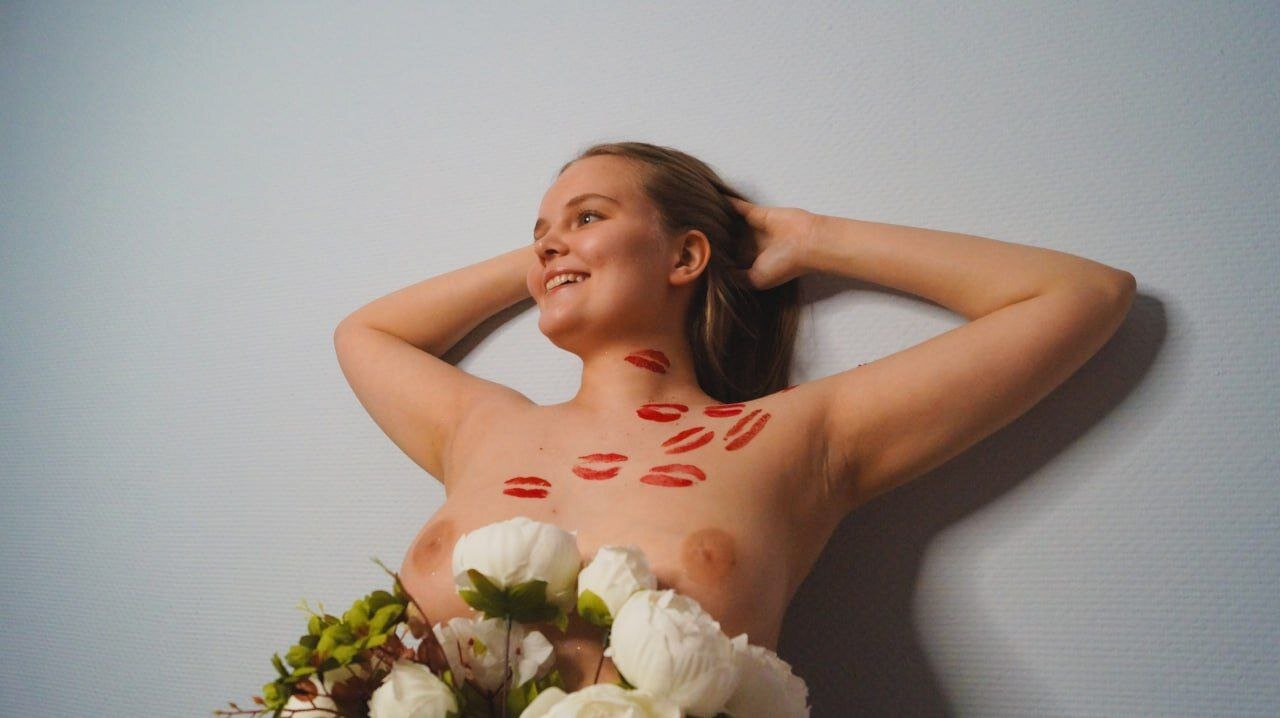 XXX Porn Photo of Nude MargoBlonde 2