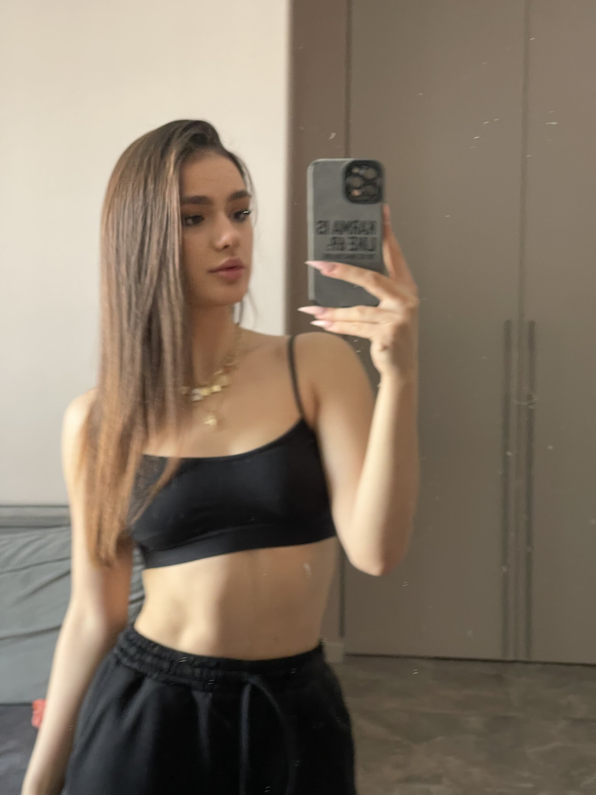 XXX Porn Photo of Nude Ari_vee 1