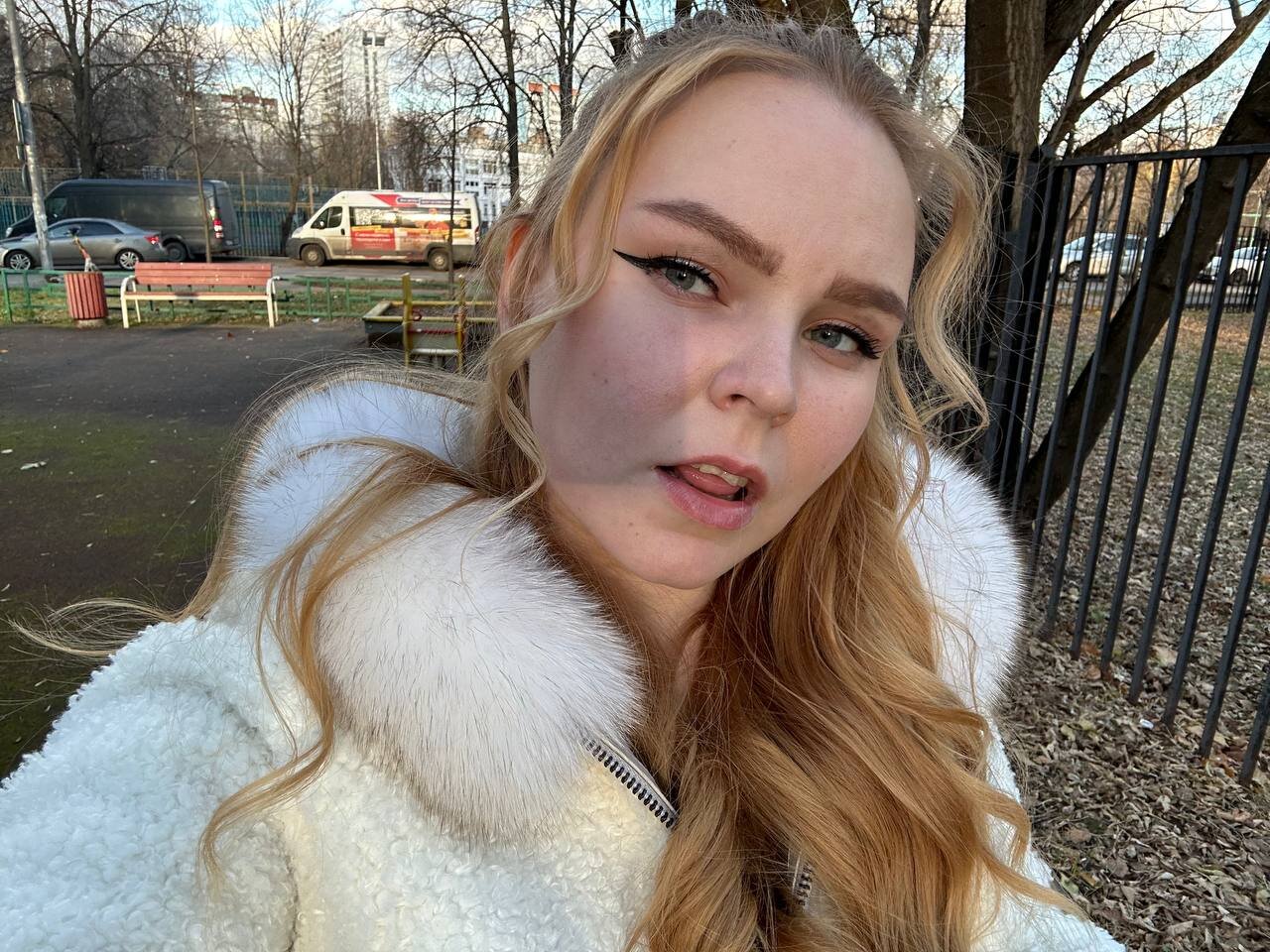 XXX Porn Photo of Nude blushing_star 1